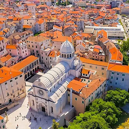 Urban Lights Hideaway * Sibenik